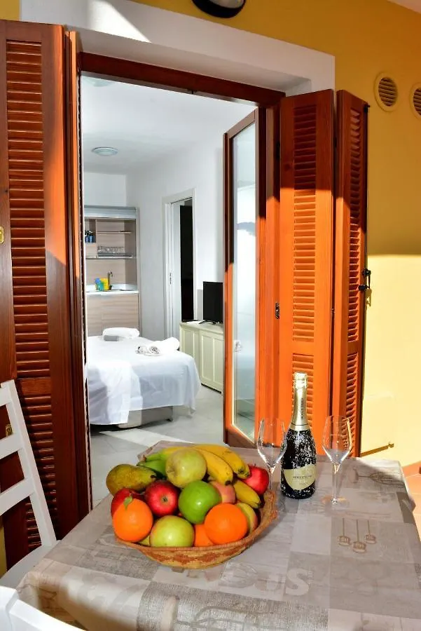Appartamenti Residence Poseidone Санта-Тереза-Галлура